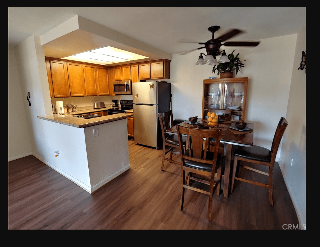 Main Photo: Apartment : 1 bedrooms : 432 Edgehill Lane #45 in Oceanside