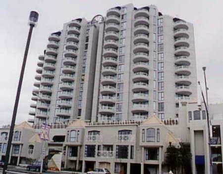 Main Photo: 1605 - 6080 Minoru Blvd: Condo for sale (Town Centre) : MLS®# 383851