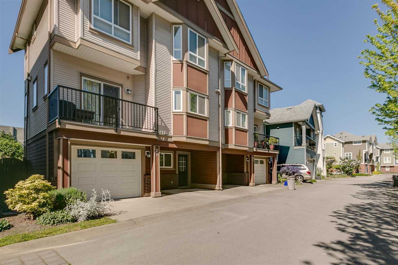 Main Photo: 22 1211 EWEN AVENUE in New Westminster: Queensborough Townhouse for sale : MLS®# R2077512