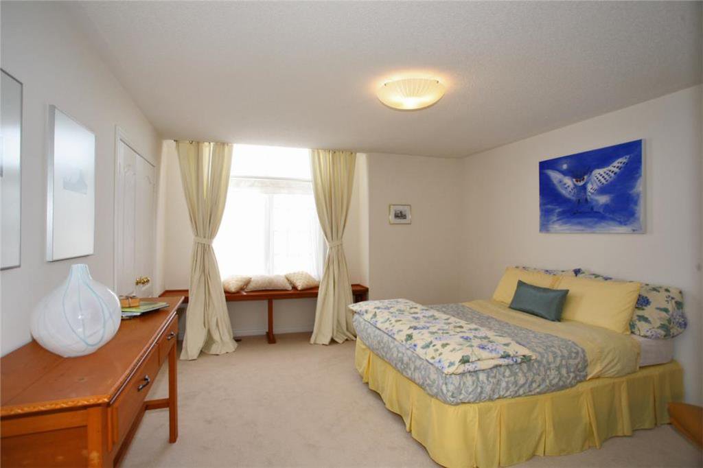 Main Photo: 1406 Arrowhead Rd in : 1009 - JC Joshua Creek FRH for sale (Oakville) : MLS®# OM2015773