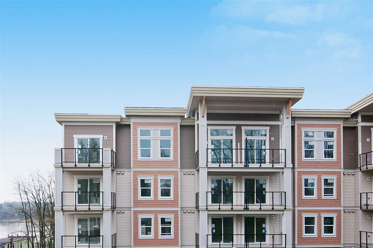Main Photo: 305 11580 223 STREET in Maple Ridge: West Central Condo for sale : MLS®# R2017167