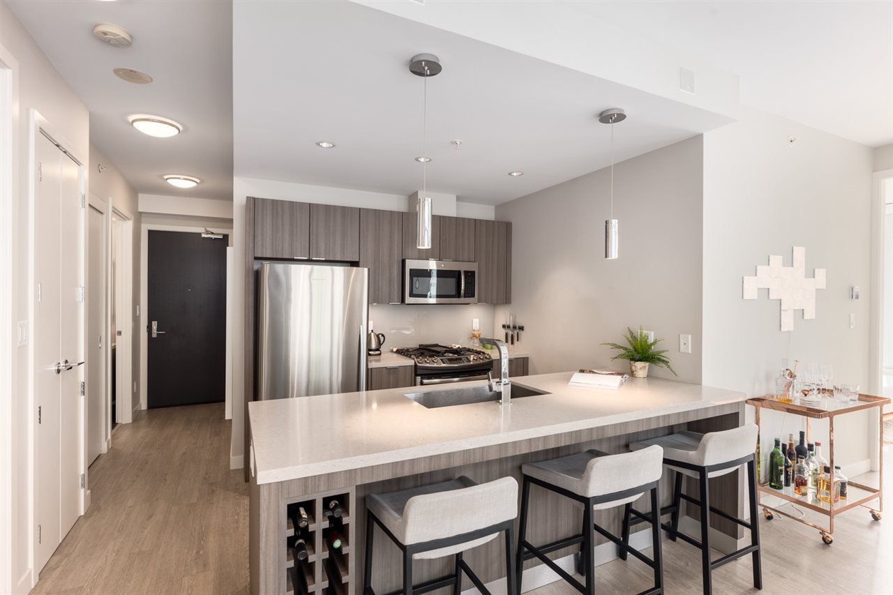 Main Photo: 405 1788 ONTARIO STREET in Vancouver: Mount Pleasant VE Condo for sale (Vancouver East) : MLS®# R2495876