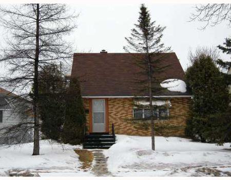 Main Photo: 403 TINNISWOOD ST.: Residential for sale (North End) : MLS®# 2804804