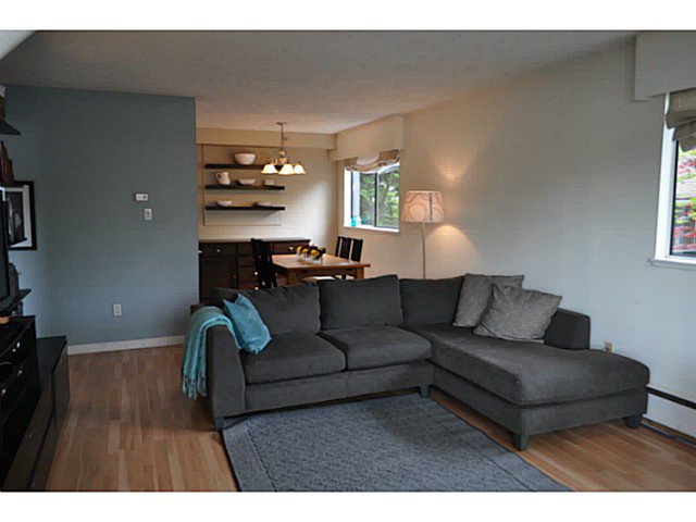 Main Photo: # 105 441 E 3RD ST in North Vancouver: Lower Lonsdale Condo for sale : MLS®# V1120385