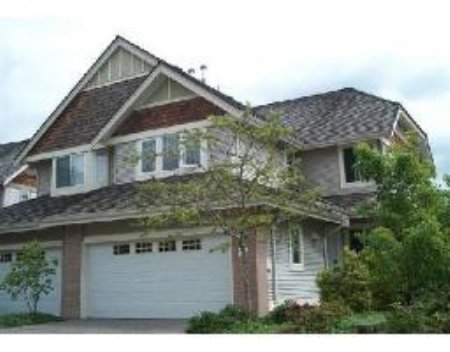 Main Photo: Fabulous 3 Bedroom Plus Den Townhouse!