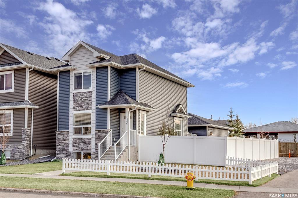 Main Photo: 3181 McClocklin Road in Saskatoon: Hampton Village Residential for sale : MLS®# SK833605