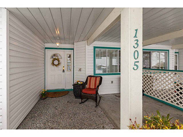 Main Photo: 1305 21937 48 Avenue in Orangewood: Murrayville Home for sale () : MLS®# F1404673