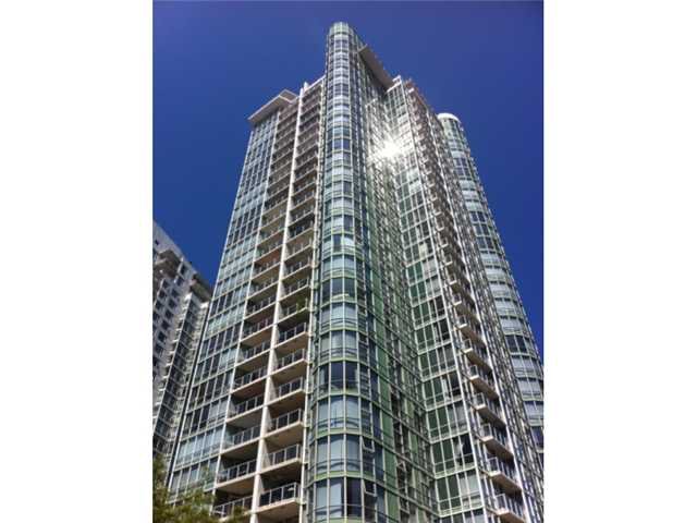 Main Photo: 2605-193 Aquarius Mews in Vancouver: Yaletown Condo for sale (Vancouver West) : MLS®# V1040914