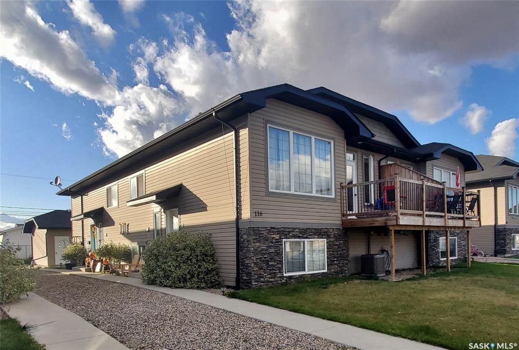 Main Photo: 1 116 Hiebert Crescent in Martensville: Residential for sale : MLS®# SK828583