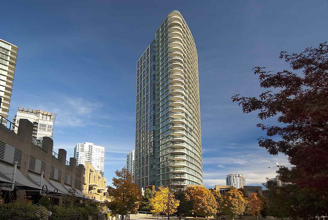 Main Photo: 307 1009 EXPO BOULEVARD in Vancouver: Yaletown Condo for sale (Vancouver West) : MLS®# R2070280
