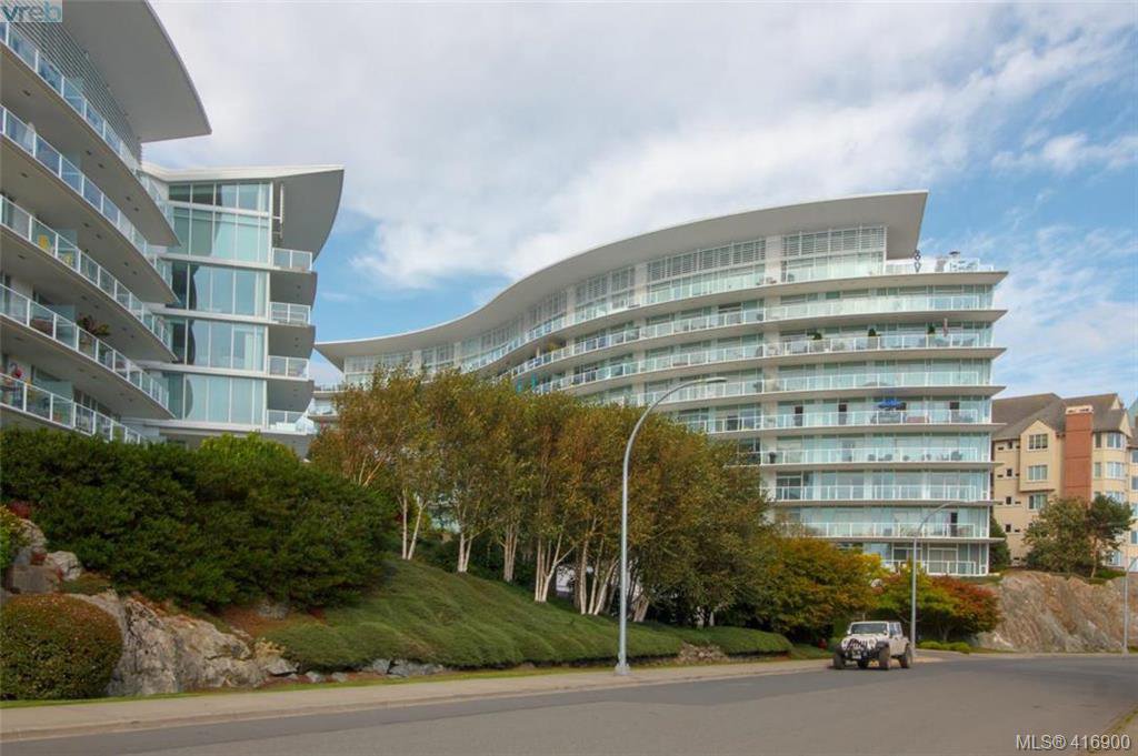 Main Photo: 102 66 Songhees Rd in VICTORIA: VW Songhees Condo for sale (Victoria West) : MLS®# 827104