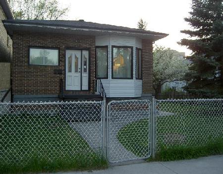 Main Photo: 622 HOME ST.: Residential for sale (Canada) : MLS®# 2809237