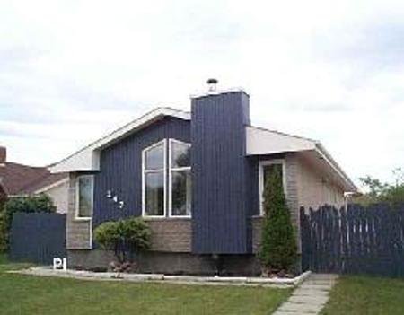 Main Photo: 297 EGESZ: Residential for sale (Canada) : MLS®# 2610585