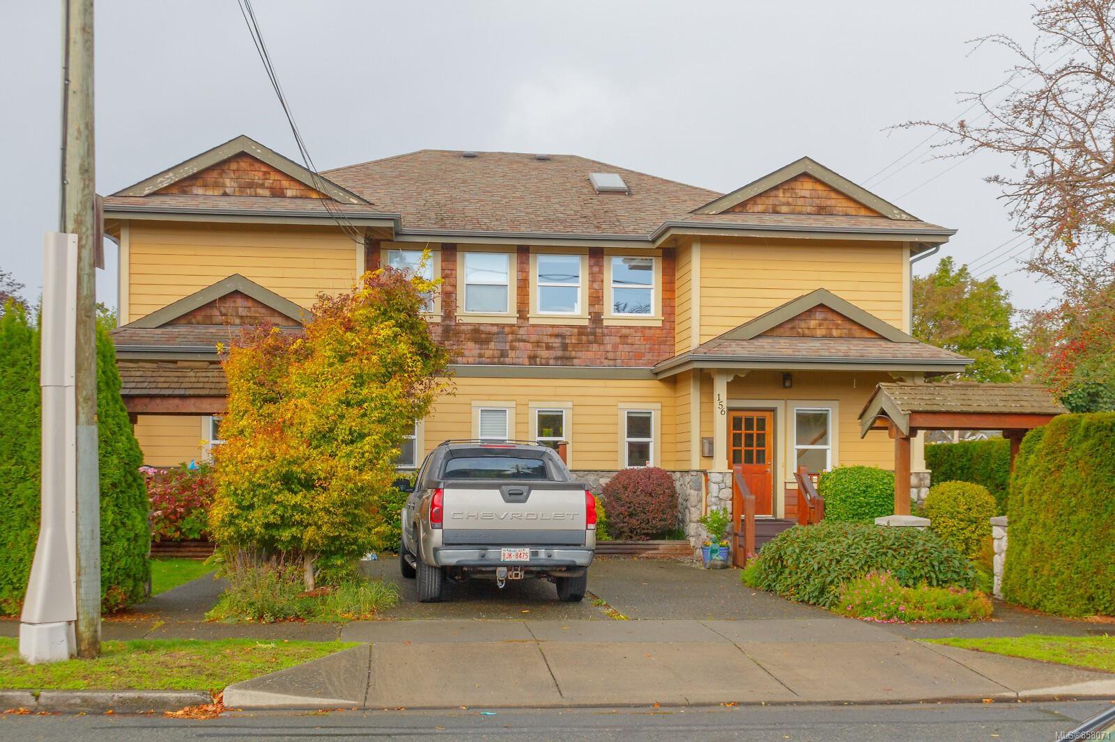 Main Photo: 156 Linden Ave in : Vi Fairfield West Half Duplex for sale (Victoria) : MLS®# 858071