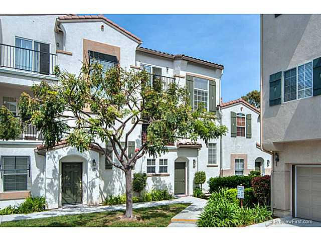 Main Photo: CARLSBAD SOUTH Condo for sale : 2 bedrooms : 3130 Via Simpatia in Carlsbad
