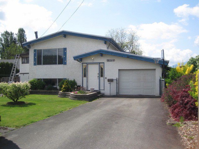 Main Photo: 10283 KENT RD in Chilliwack: Fairfield Island House for sale : MLS®# H1403349