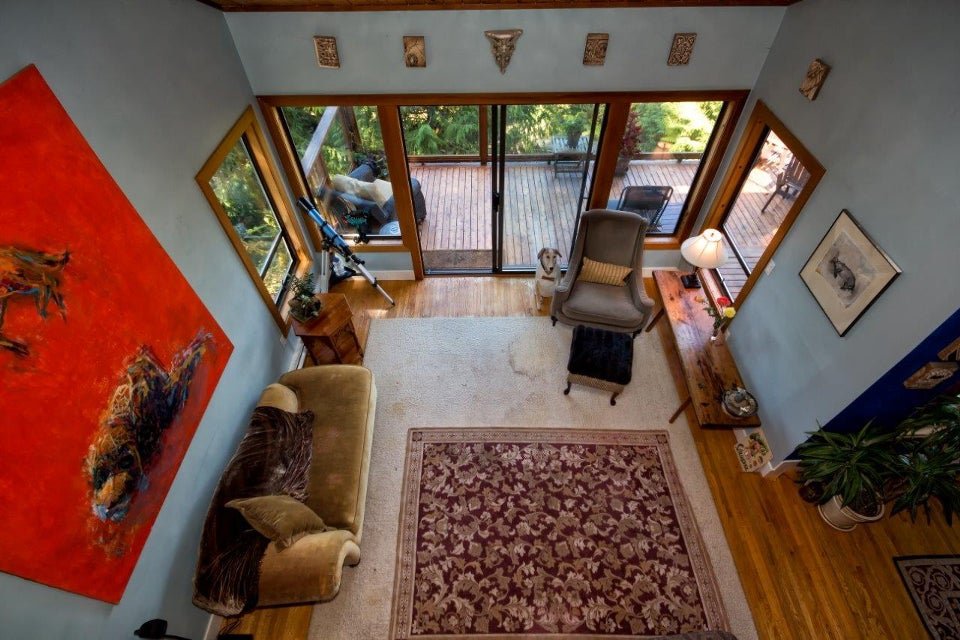 Main Photo: 8598 BEDORA PL, Howe Sound, West Vancouver, BC, V7W 2W4 in West Vancouver: Howe Sound Residential Detached for sale : MLS®# V1027427