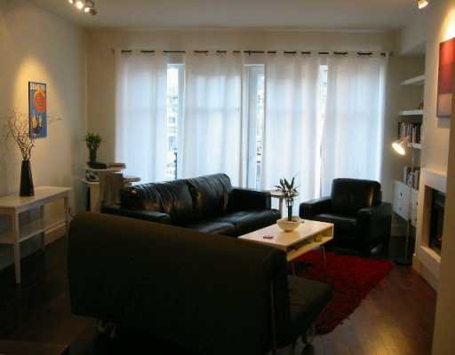 Main Photo: 410 - 1275 Hamilton in Vancouver: False Creek North Condo for sale (Vancouver West) : MLS®# V591816