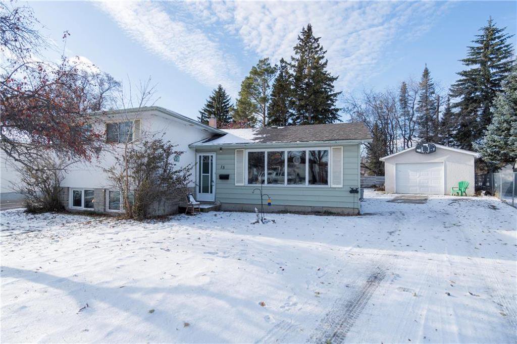 Main Photo: 15 Berwyn Bay in Winnipeg: West Transcona Residential for sale (3L) : MLS®# 1931170