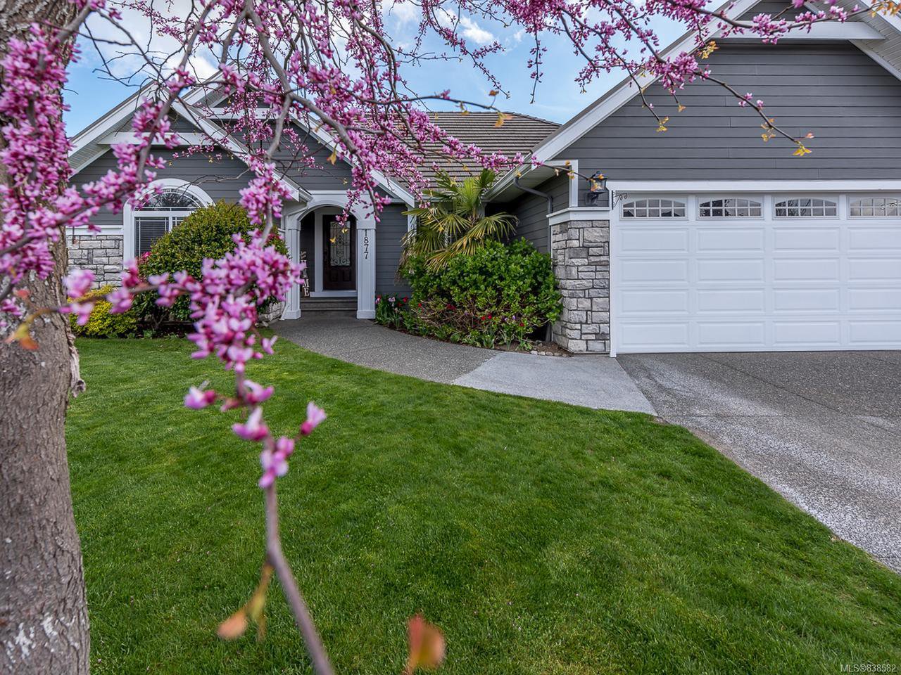 Main Photo: 1877 Birkshire Blvd in COURTENAY: CV Crown Isle House for sale (Comox Valley) : MLS®# 838582