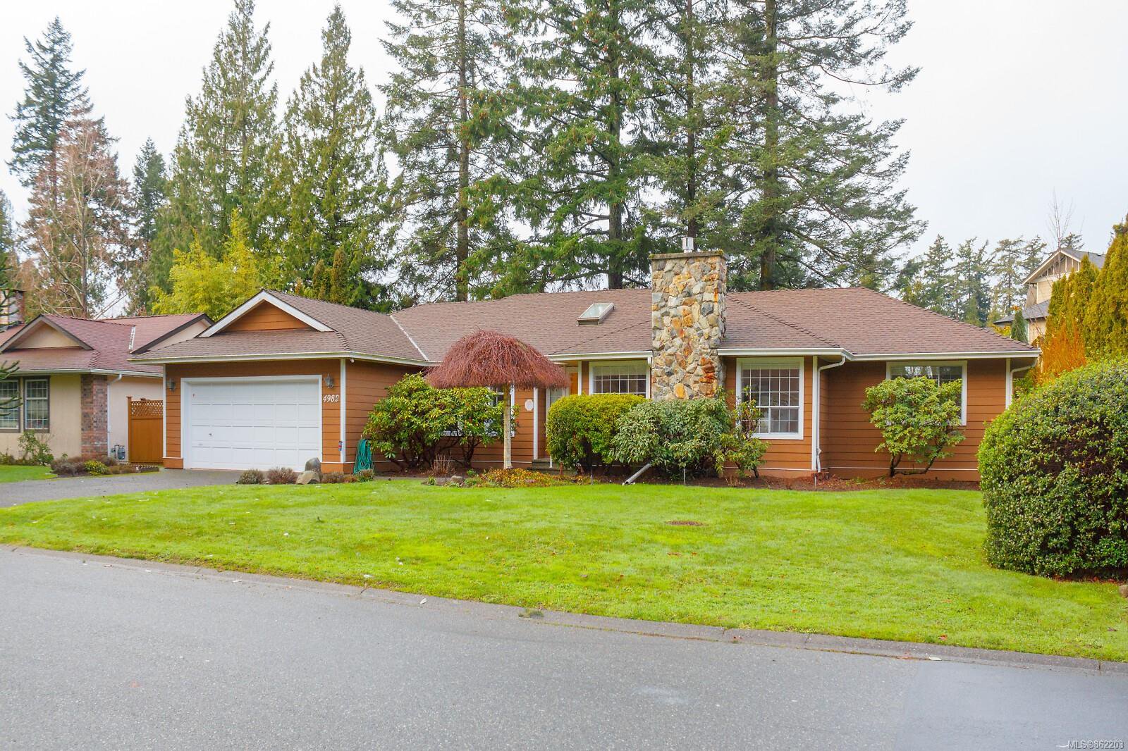 Main Photo: 4982 Del Monte Ave in : SE Cordova Bay House for sale (Saanich East) : MLS®# 862203