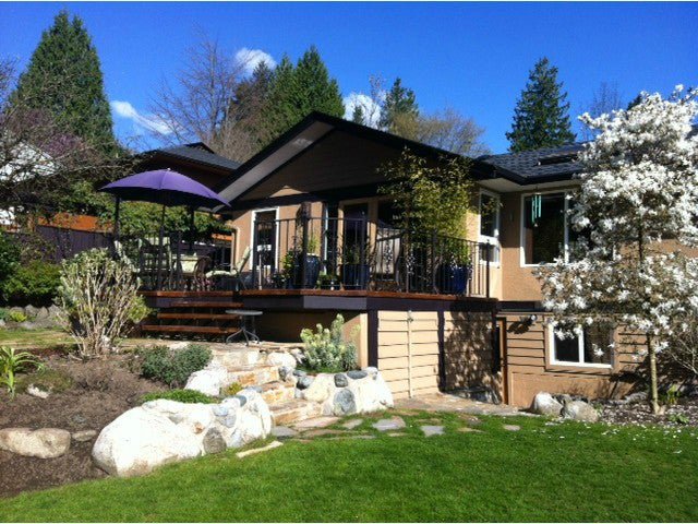 Main Photo: 1385 E 15TH ST, Westlynn, North Vancouver, BC, V7J 1K9 in North Vancouver: Westlynn Residential Detached for sale : MLS®# V996426