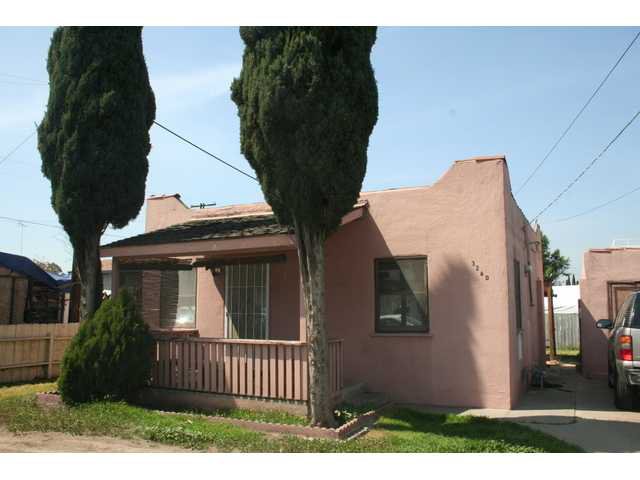 Main Photo: LEMON GROVE House for sale : 4 bedrooms : 7462 Daytona Street