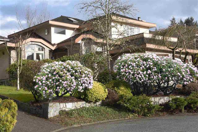 Main Photo: : House for sale : MLS®# R2368850