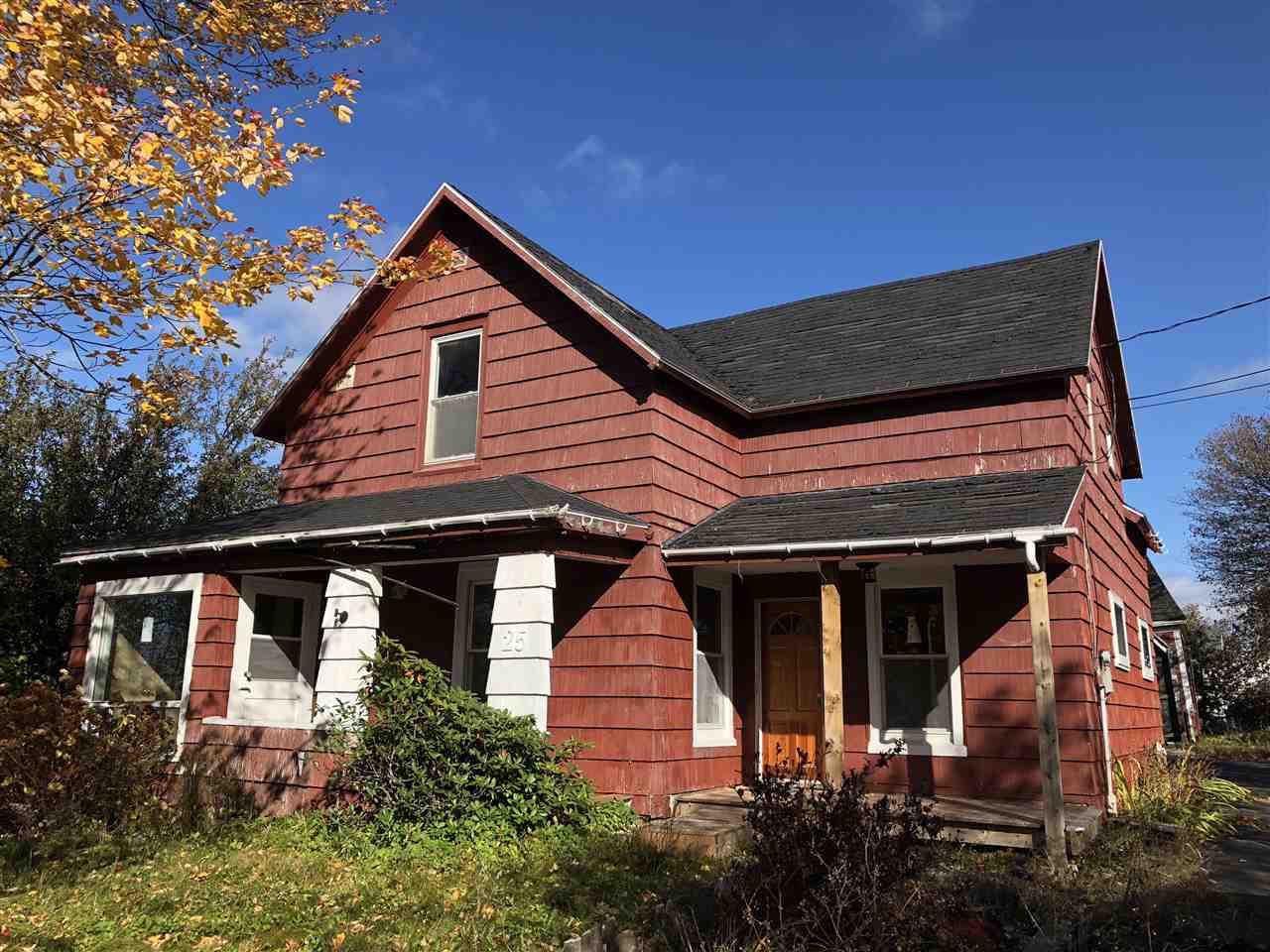 Main Photo: 25 Mechanic Street in Trenton: 107-Trenton,Westville,Pictou Residential for sale (Northern Region) : MLS®# 201918404