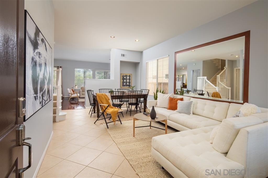 Main Photo: CARMEL VALLEY House for sale : 4 bedrooms : 4433 Vereda Luna Llena in San Diego