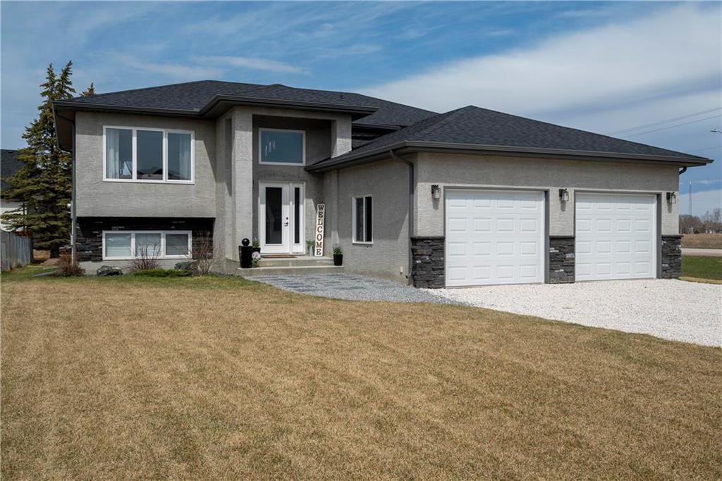 Main Photo: 12 Arthur Fiola Place in Ste Anne: R06 Residential for sale : MLS®# 202018965