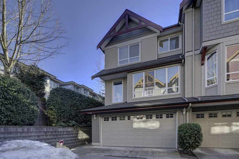 Main Photo: 22 16789 60 AVENUE in Cloverdale: Cloverdale BC Home for sale () : MLS®# R2343870