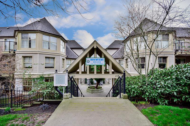 Main Photo: 515 214 Eleventh in New Westminister: Uptown NW Condo for sale (New Westminster) : MLS®# R2035540