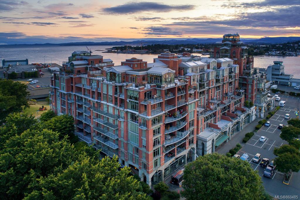 Main Photo: 830 21 Dallas Rd in : Vi James Bay Condo for sale (Victoria) : MLS®# 860485