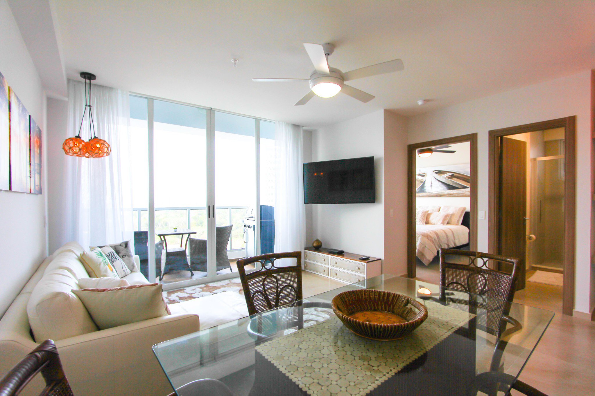 Main Photo: PH Royal Palm Resale - One Bedroom