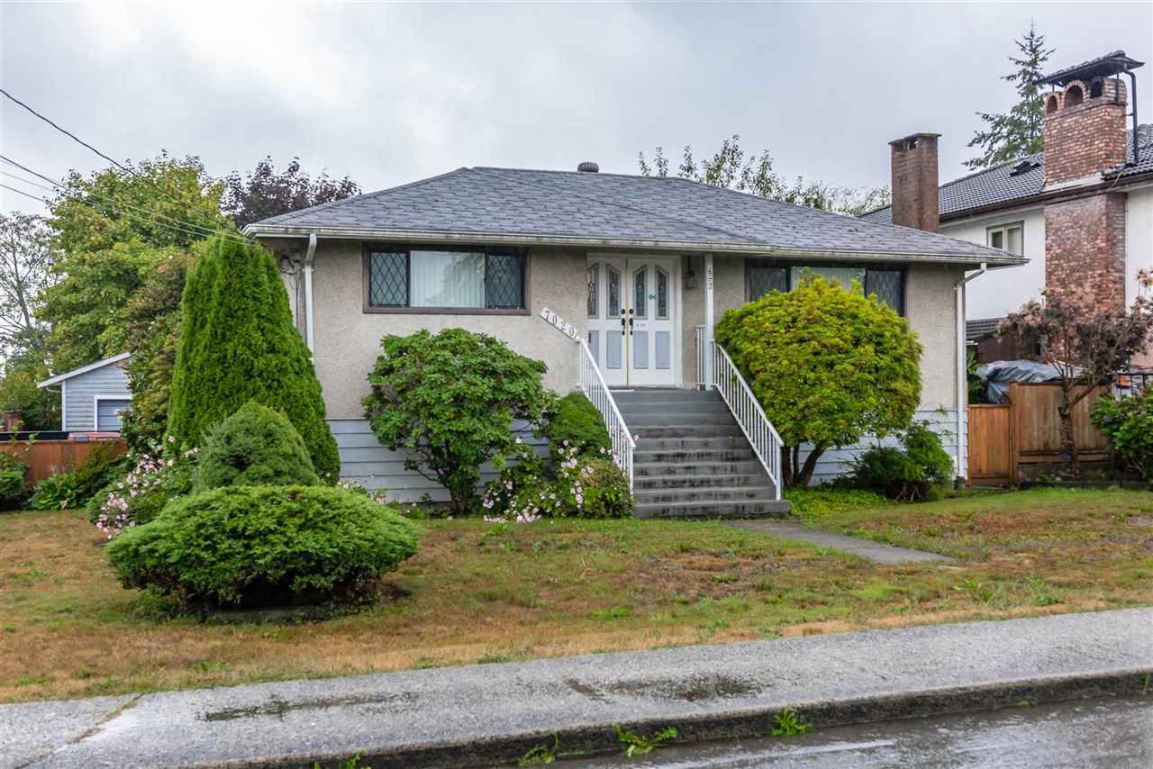 Main Photo: 7020 Kitchener St Burnaby, BC, V5A 1K9 in Burnaby: Sperling-Duthie House for sale (Burnaby East) : MLS®# R2307486