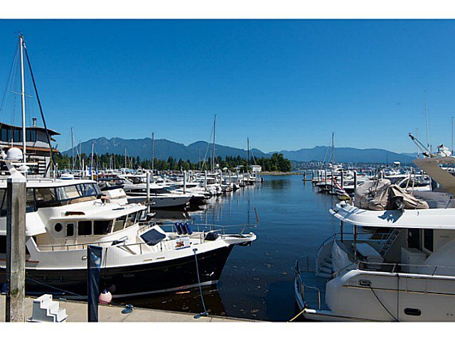 Main Photo: 407 1477 PENDER Street W in Vancouver West: Coal Harbour Home for sale () : MLS®# V1130945