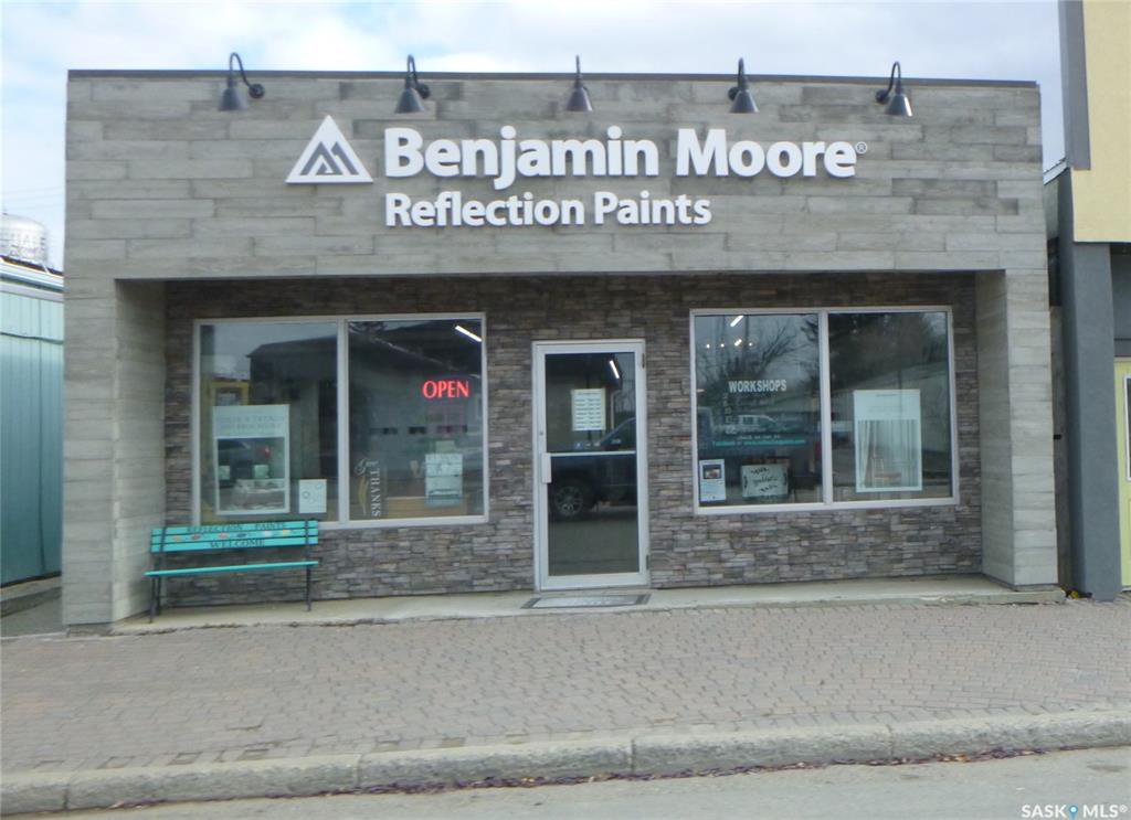 Main Photo: 812 100th Street in Tisdale: Commercial for sale : MLS®# SK831091