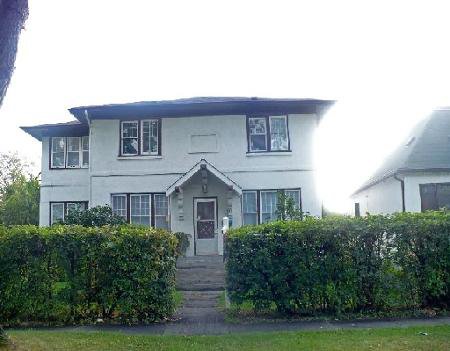 Main Photo: 372 ST JOHN'S AV: Residential for sale (Canada) : MLS®# 2918261