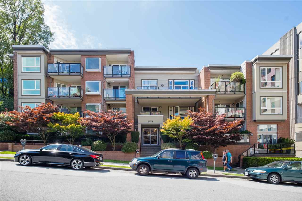 Main Photo: 303 2577 WILLOW STREET in Vancouver: Fairview VW Condo for sale (Vancouver West) : MLS®# R2483123