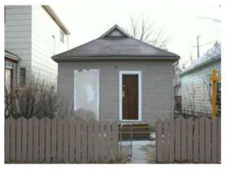 Main Photo: 431 SHERBROOK Street: Residential for sale (Central) : MLS®# 2920676