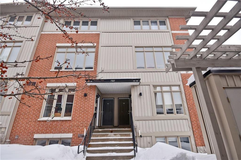 Main Photo: in Ottawa: Other for sale (Viscount Alexander Park)