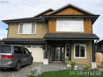 Main Photo: 794 Harrier Way in VICTORIA: La Bear Mountain House for sale (Langford) : MLS®# 824639