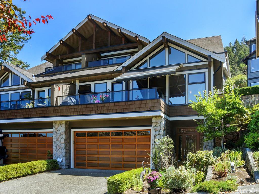 Main Photo: 114 1244 Muirfield Pl in : La Bear Mountain Row/Townhouse for sale (Langford) : MLS®# 850341
