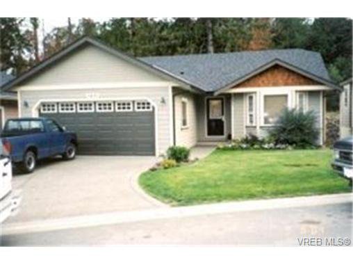 Main Photo: 3430 Pattison Way in VICTORIA: Co Triangle Single Family Detached for sale (Colwood) : MLS®# 348215