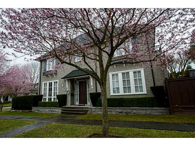 Main Photo: 1739 W 52ND AV in Vancouver: South Granville House for sale (Vancouver West) : MLS®# V1109473