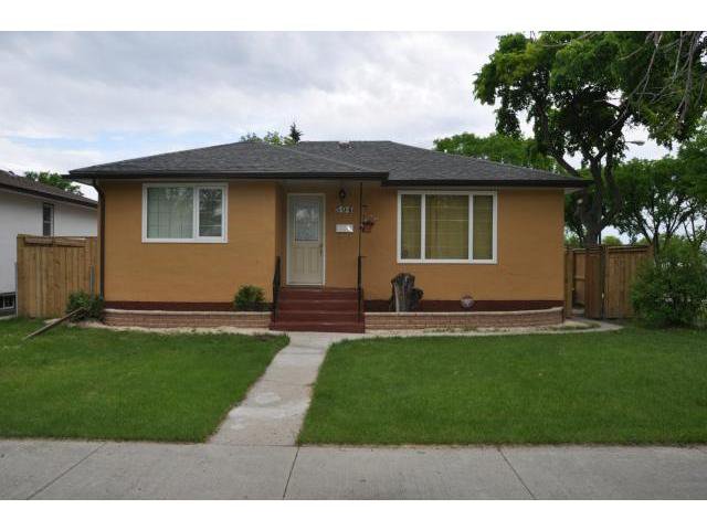 Main Photo: 504 Dalton Street in WINNIPEG: North End Residential for sale (North West Winnipeg) : MLS®# 1212597