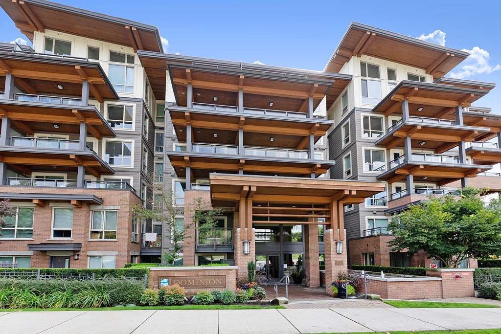 Main Photo: 402 500 ROYAL AVENUE in New Westminster: Downtown NW Condo for sale : MLS®# R2501724