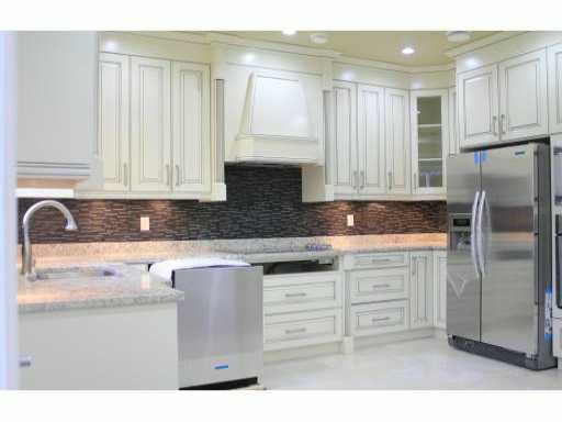 Main Photo: 5215 CULLODEN Street in Vancouver: Knight House for sale (Vancouver East) : MLS®# V919555