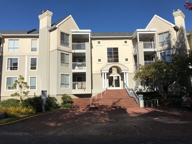 Main Photo: 311 7435 Moffat Road in Richmond: Brighouse South Condo for sale : MLS®# R2214970